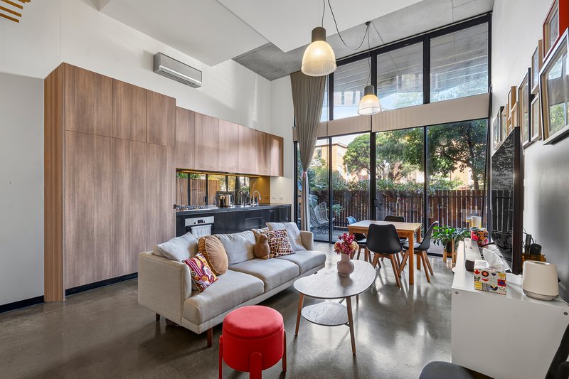 Photo - 18A Mollison Street, Abbotsford VIC 3067 - Image 1