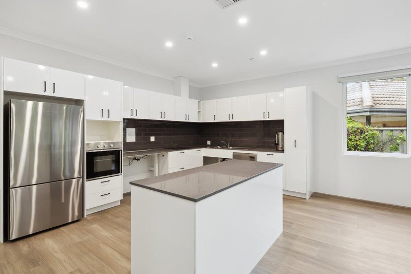 Photo - 18A Newton Street, Bayswater WA 6053 - Image 6