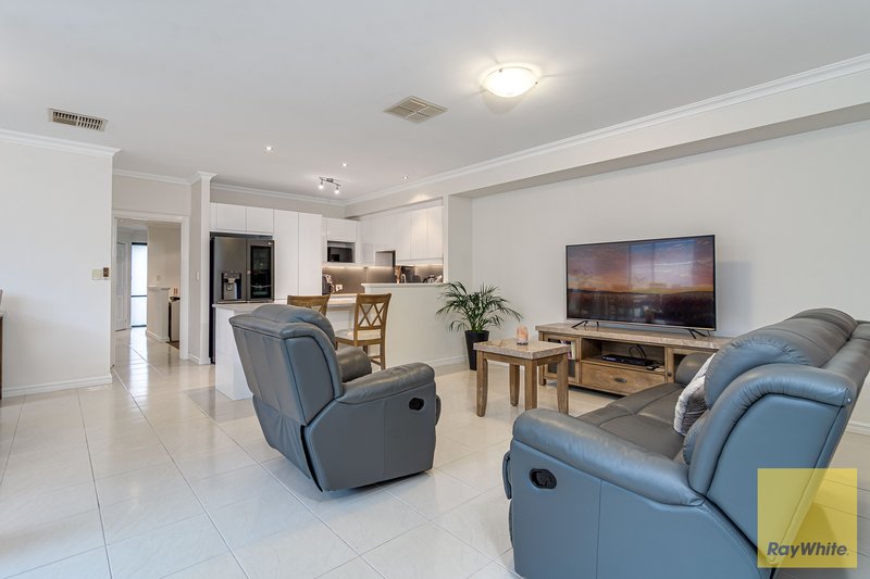 Photo - 18A Olivedale Road, Madeley WA 6065 - Image 11