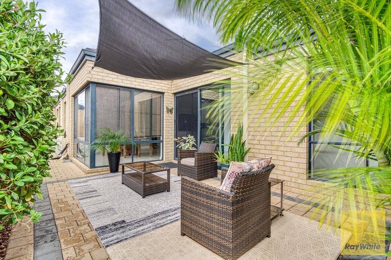 Photo - 18A Olivedale Road, Madeley WA 6065 - Image 25