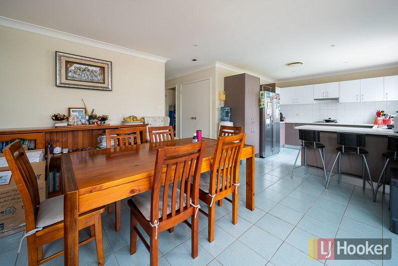 Photo - 18A O'Neile Crescent, Lurnea NSW 2170 - Image 4