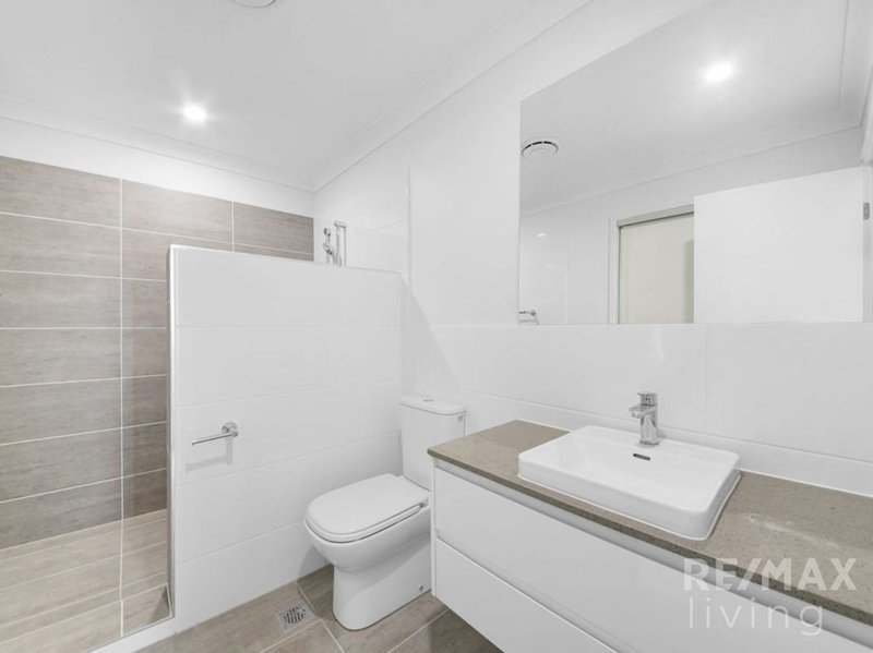 Photo - 18A Penda Street, Narangba QLD 4504 - Image 12