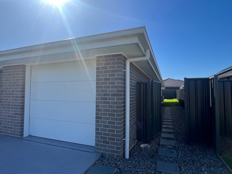 18A Tourmaline Drive, Rutherford NSW 2320