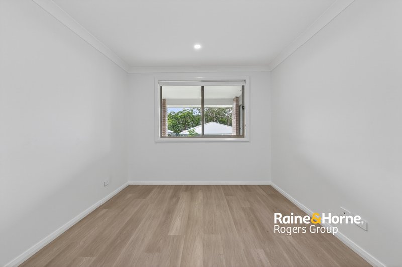 Photo - 18A Turnock Drive, Cameron Park NSW 2285 - Image 6