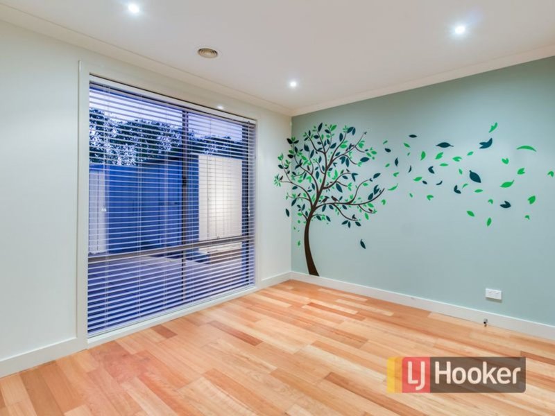 Photo - 18A Winnima Avenue, Hampton Park VIC 3976 - Image 8