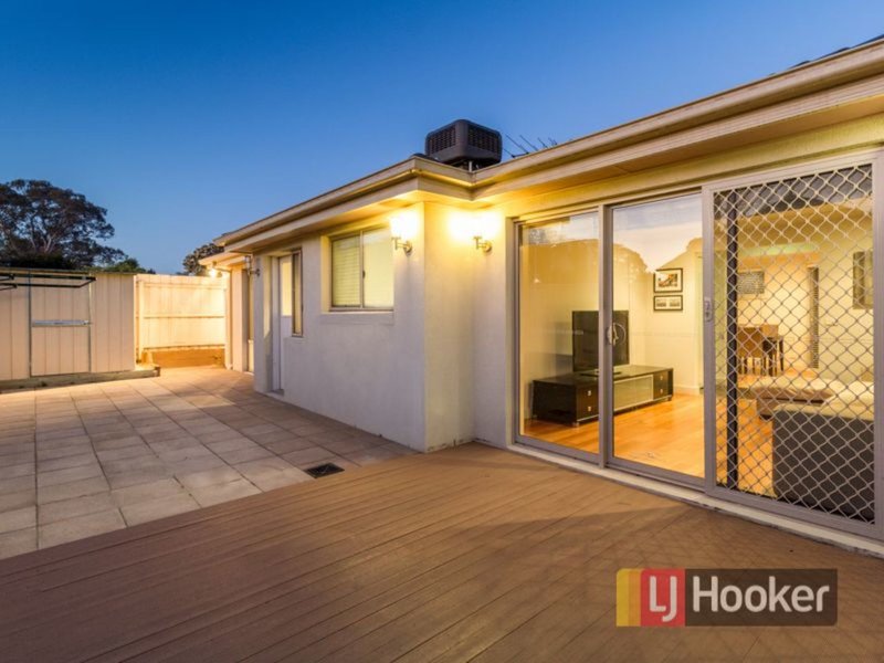 Photo - 18A Winnima Avenue, Hampton Park VIC 3976 - Image 11