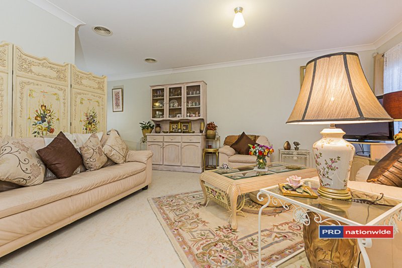 1/8B Booth Street, Queanbeyan NSW 2620