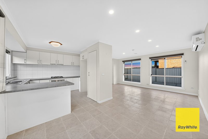 Photo - 18B Carroll Street, Deer Park VIC 3023 - Image 5