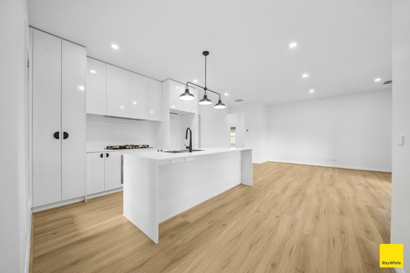 Photo - 18B Chapel Street, Kangaroo Flat VIC 3555 - Image 7