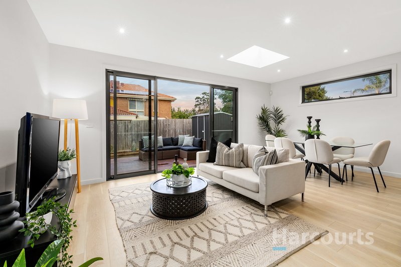 Photo - 18b Templeton Street, Wantirna VIC 3152 - Image 5