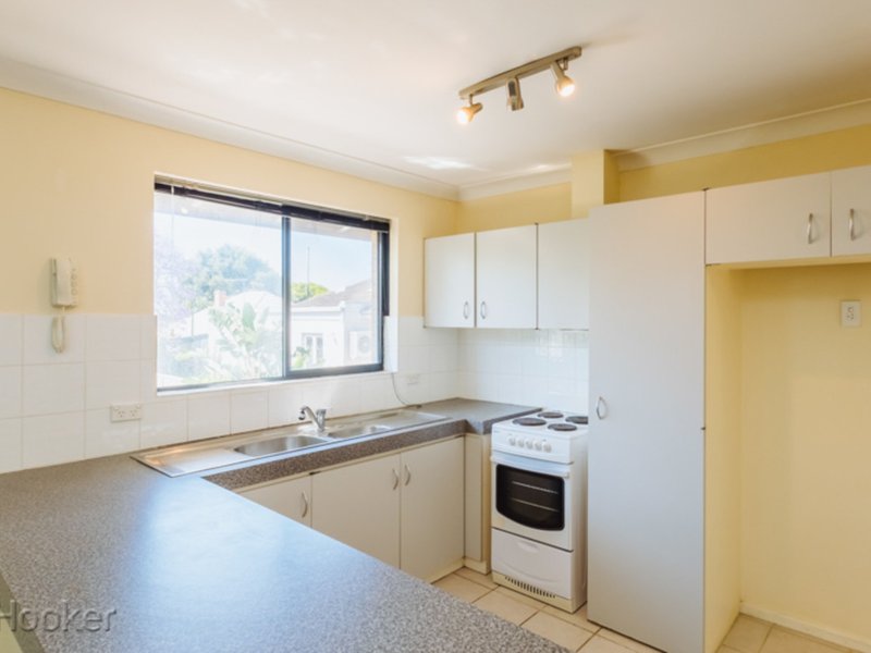 Photo - 18H Kirkham Hill Terrace, Maylands WA 6051 - Image 5