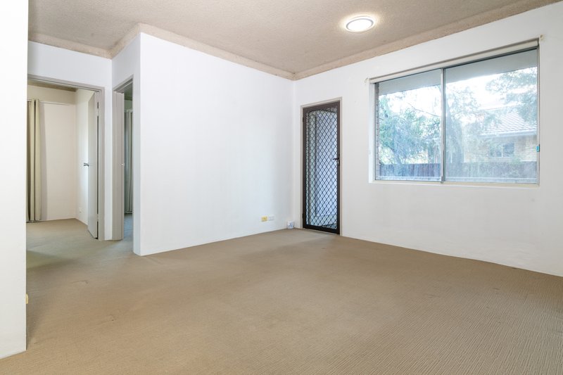 Photo - 1/9-11 Santley Crescent, Kingswood NSW 2747 - Image 5