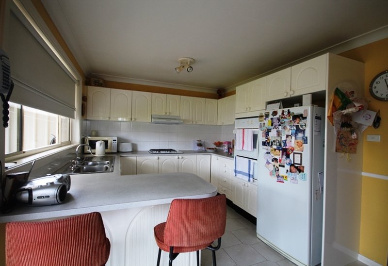 Photo - 1/9-11 Sea Eagle Cres , Green Valley NSW 2168 - Image 3