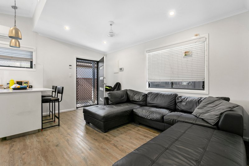 Photo - 19 & 19a Orchard Road, Colyton NSW 2760 - Image 7