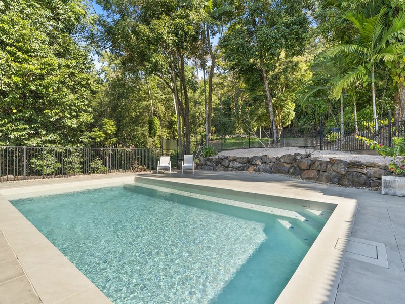 Photo - 19-21 Chatham Terrace, Smithfield QLD 4878 - Image 12