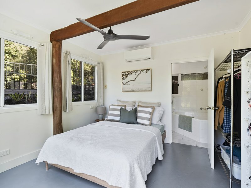 Photo - 19-21 Chatham Terrace, Smithfield QLD 4878 - Image 16