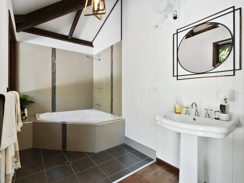 Photo - 19-21 Chatham Terrace, Smithfield QLD 4878 - Image 17