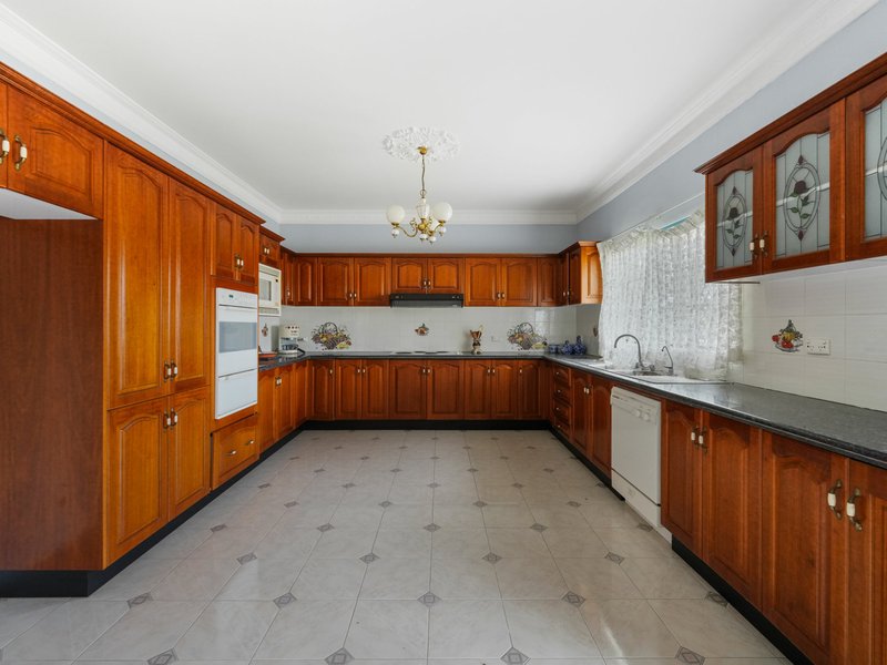 Photo - 19-21 Eagleview Road, Minto NSW 2566 - Image 4