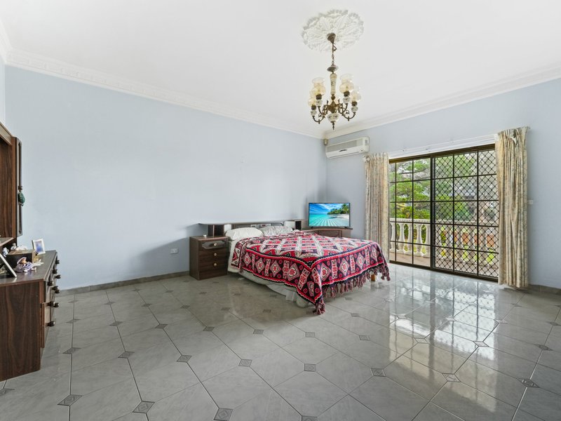 Photo - 19-21 Eagleview Road, Minto NSW 2566 - Image 8