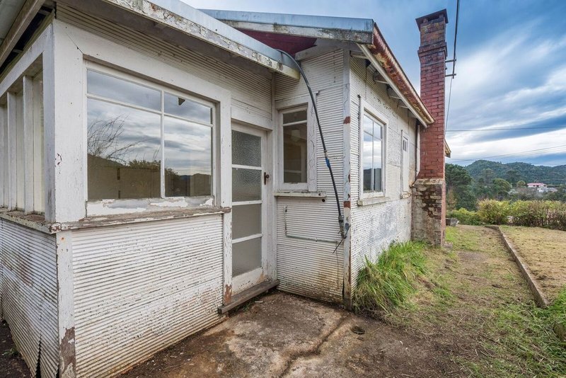 Photo - 19-21 Peters Street, Queenstown TAS 7467 - Image 4