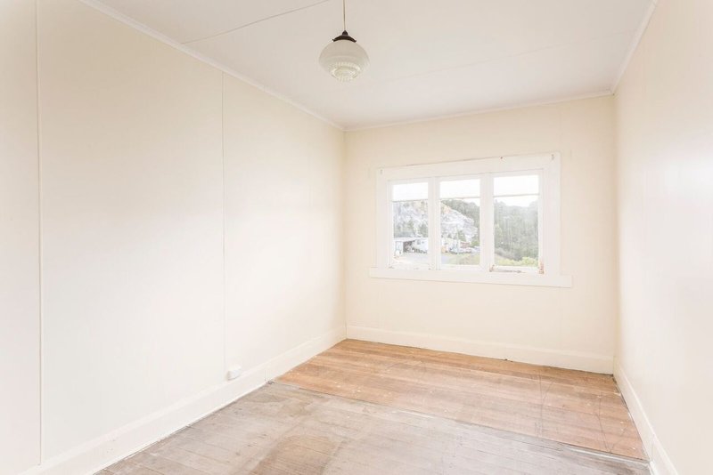 Photo - 19-21 Peters Street, Queenstown TAS 7467 - Image 7
