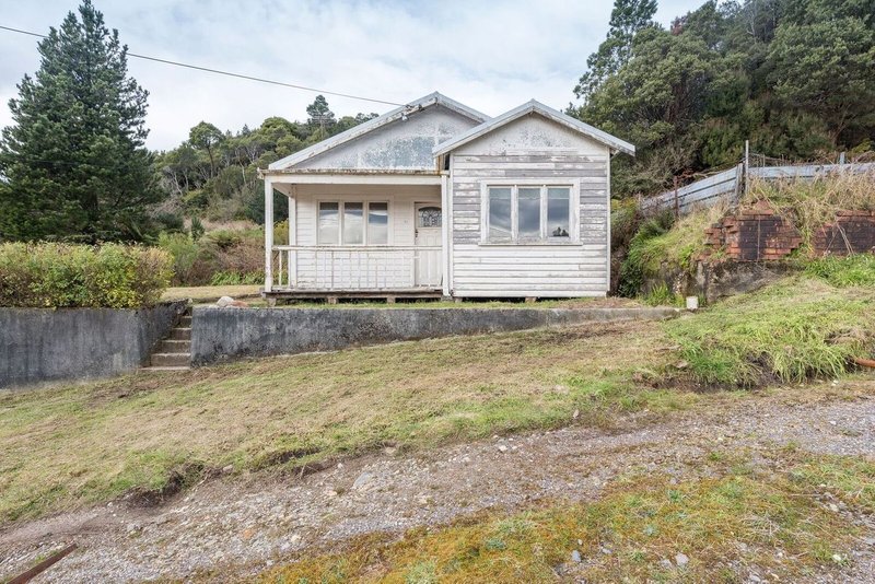 Photo - 19-21 Peters Street, Queenstown TAS 7467 - Image 12