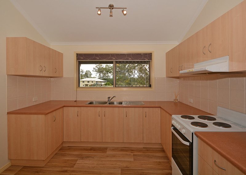 Photo - 19-21 Raintree Ave , Burrum Heads QLD 4659 - Image 2