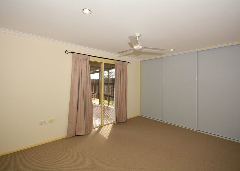 Photo - 19-21 Raintree Ave , Burrum Heads QLD 4659 - Image 10