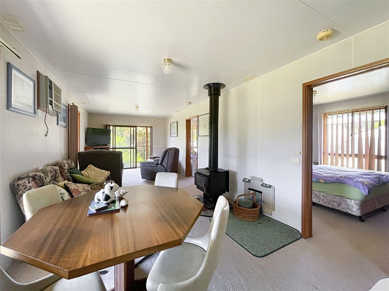 Photo - 19-21 Richard Road, Woodside Beach VIC 3874 - Image 10