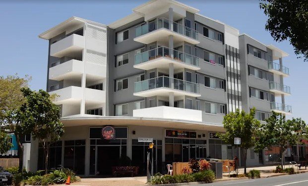 Photo - 19-21 Station Road, Riverview QLD 4303 - Image 3