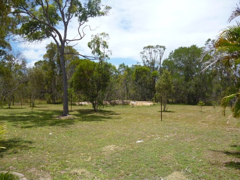 Photo - 19-27 Keith Street, Burrum River QLD 4659 - Image 2