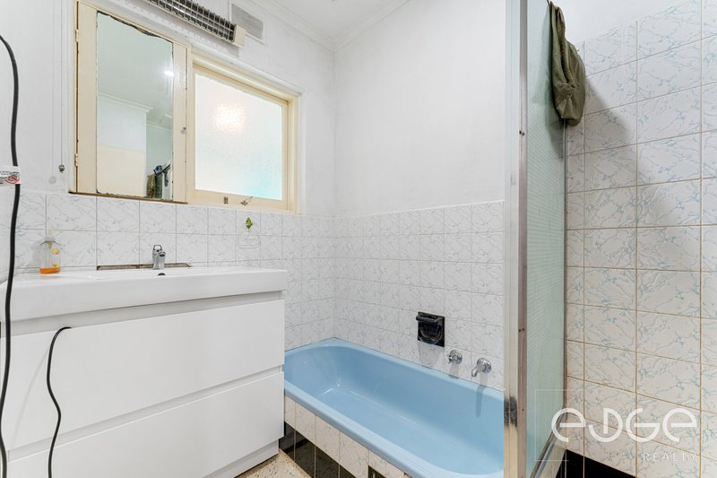 Photo - 19 Aberdeen Crescent, Brahma Lodge SA 5109 - Image 9