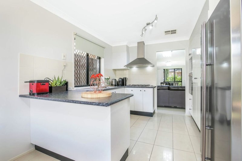 Photo - 19 Acropolis Avenue, Rooty Hill NSW 2766 - Image 3