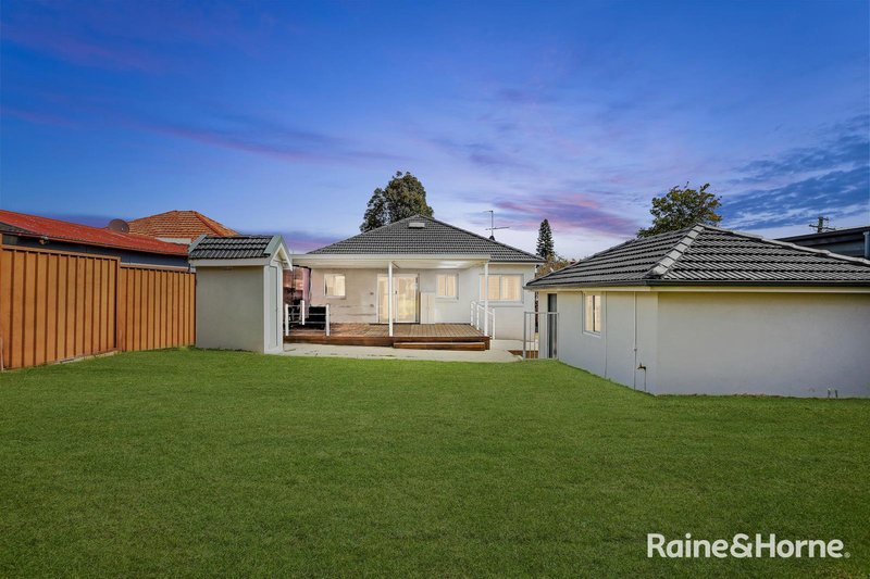 Photo - 19 Ada Street, Kingsgrove NSW 2208 - Image 2