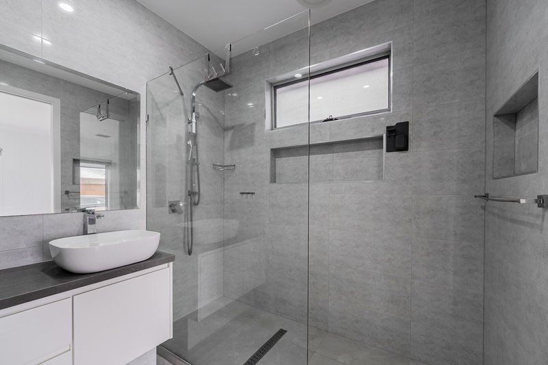 Photo - 19 Adventure Crescent, Roxburgh Park VIC 3064 - Image 22