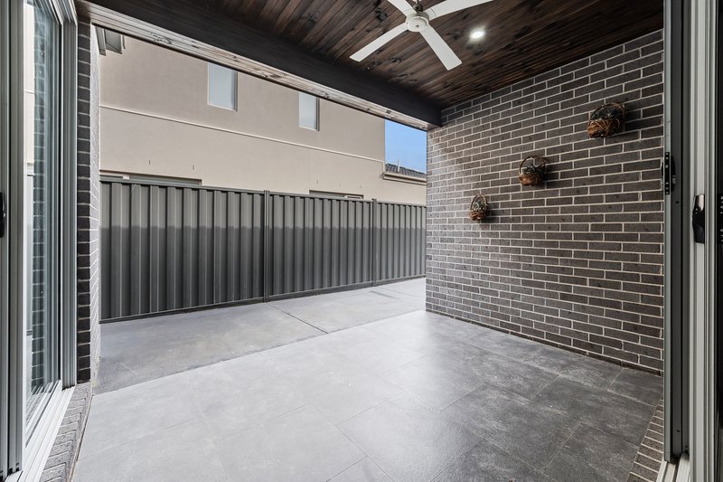 Photo - 19 Adventure Crescent, Roxburgh Park VIC 3064 - Image 29