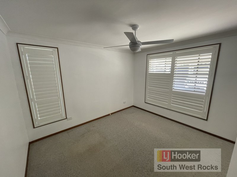 Photo - 1/9 Albert Harrower Crescent, South West Rocks NSW 2431 - Image 7