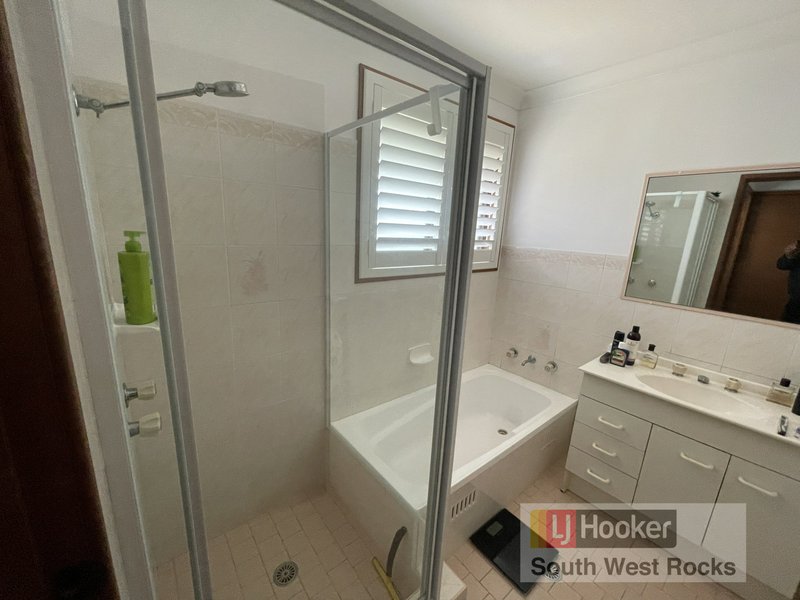 Photo - 1/9 Albert Harrower Crescent, South West Rocks NSW 2431 - Image 8