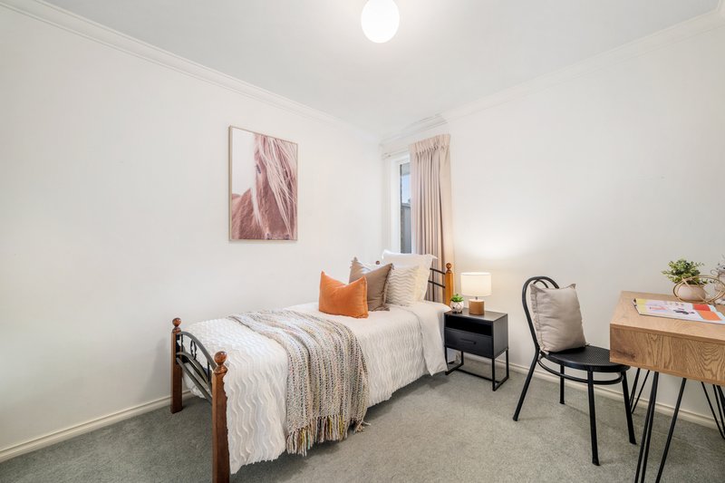 Photo - 19 Albert Place, Dingley Village VIC 3172 - Image 10