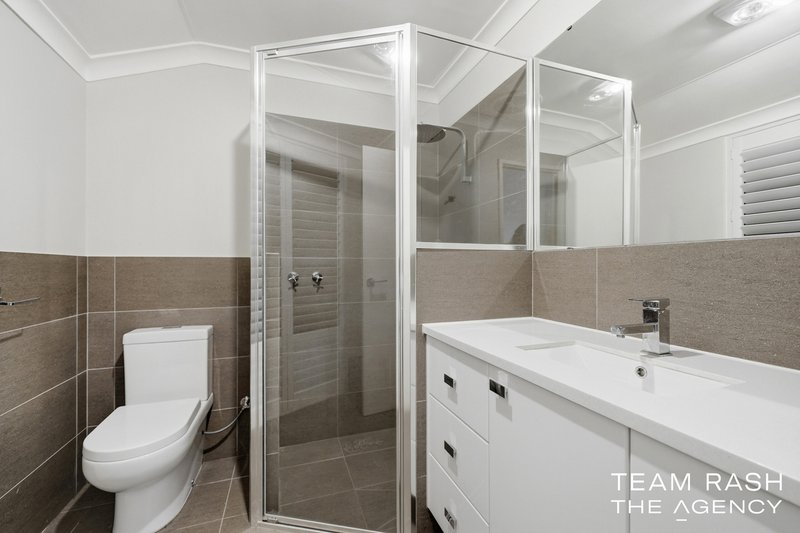 Photo - 19 Alderhaus Drive, Kingsley WA 6026 - Image 10