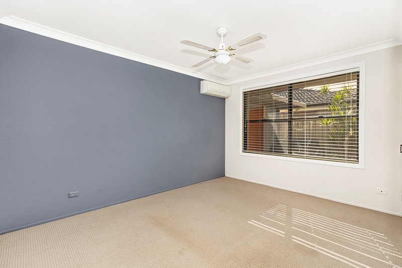 Photo - 19 Alec Avenue, Mermaid Waters QLD 4218 - Image 8