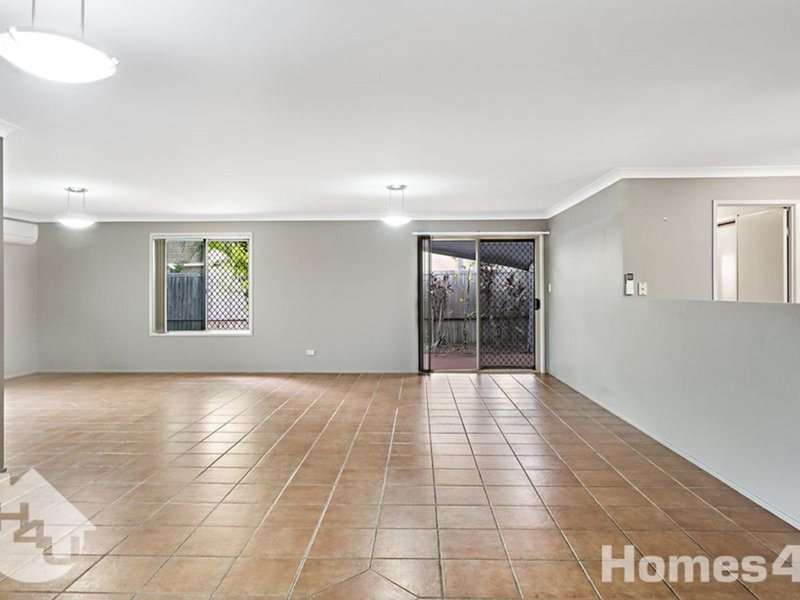 Photo - 19 Aleisha Court, Redcliffe QLD 4020 - Image 5