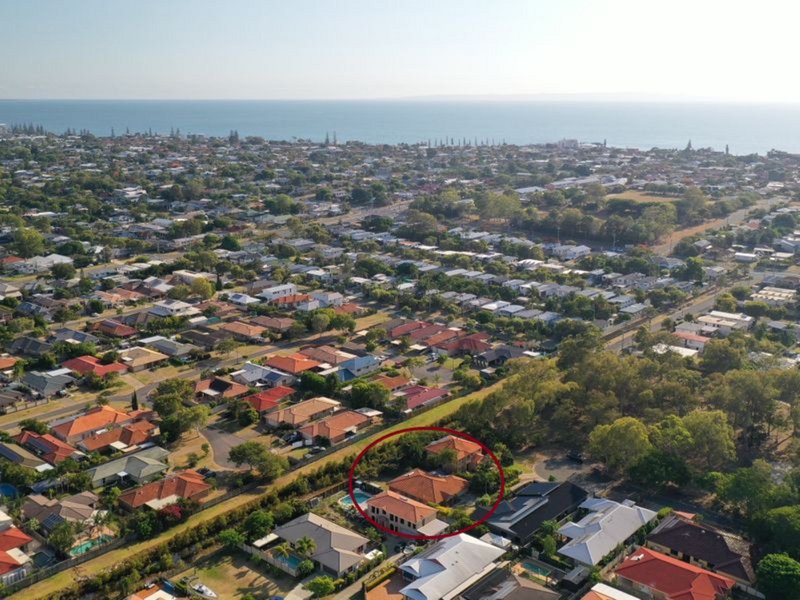 Photo - 19 Aleisha Court, Redcliffe QLD 4020 - Image 18