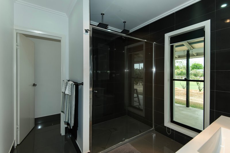 Photo - 19 Alexandra Avenue, Biloela QLD 4715 - Image 8