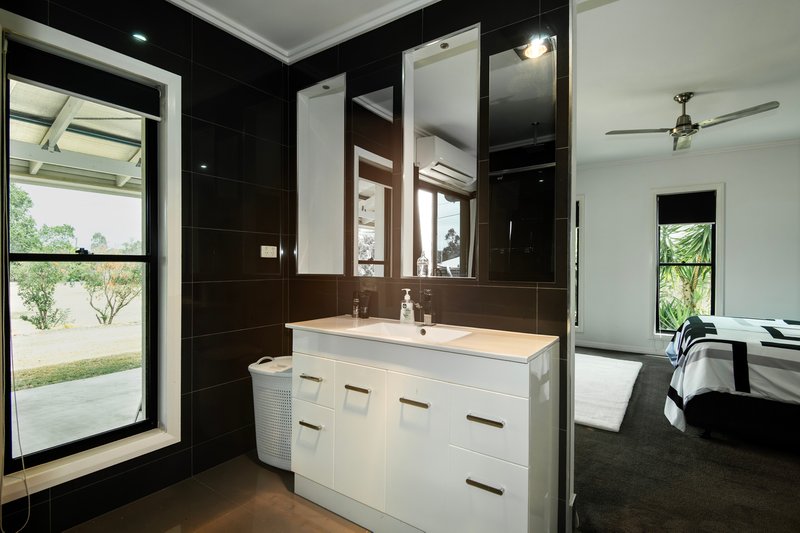 Photo - 19 Alexandra Avenue, Biloela QLD 4715 - Image 9