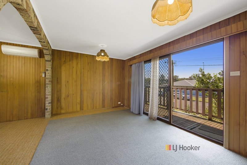 Photo - 19 Alexandra Street, Budgewoi NSW 2262 - Image 10