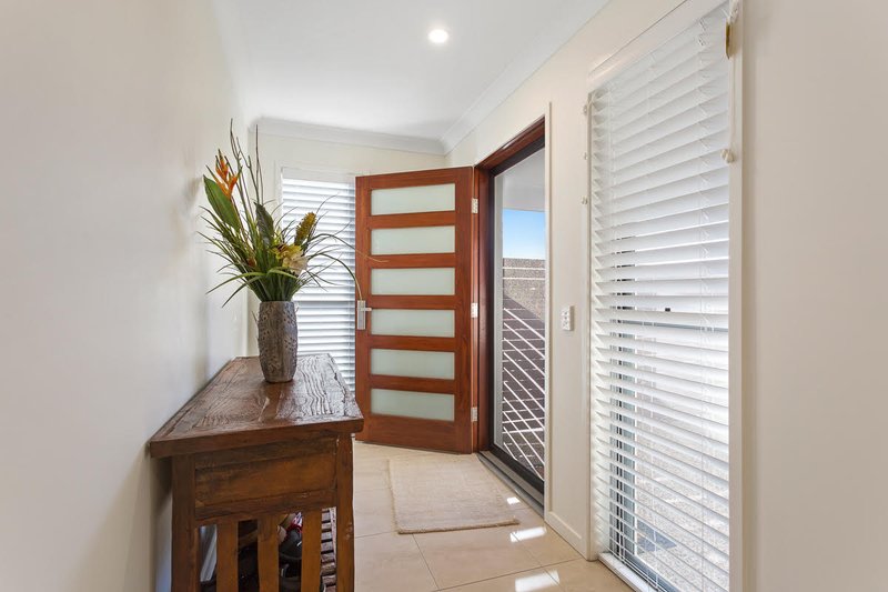 Photo - 19 Amaranthine Street, Mango Hill QLD 4509 - Image 4