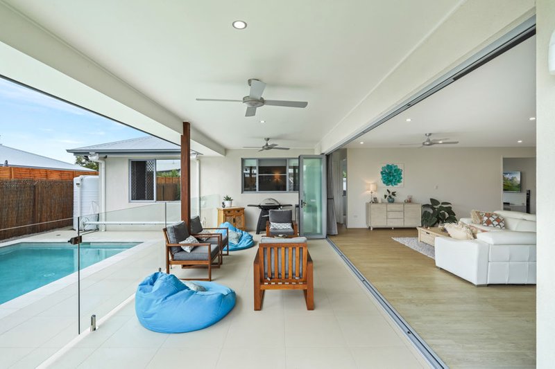 Photo - 19 Amber Drive, Caloundra West QLD 4551 - Image 8