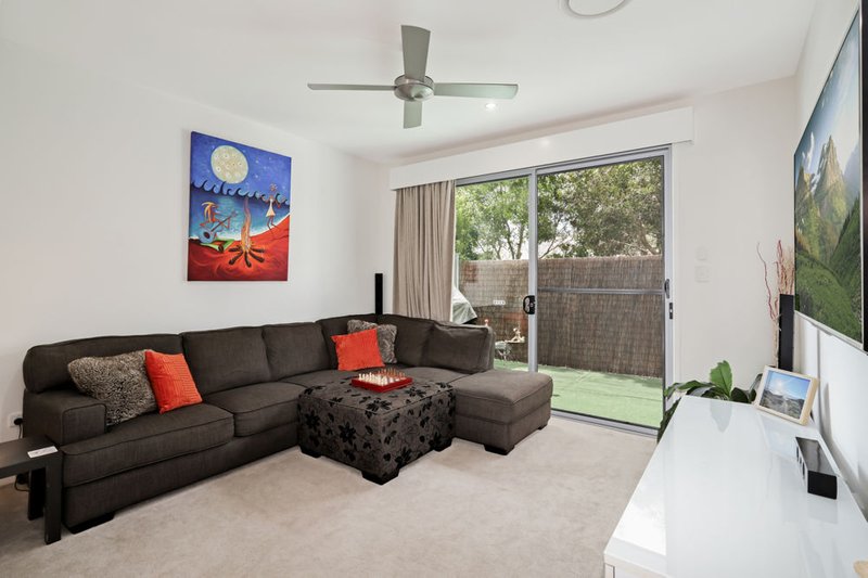 Photo - 19 Amber Drive, Caloundra West QLD 4551 - Image 9