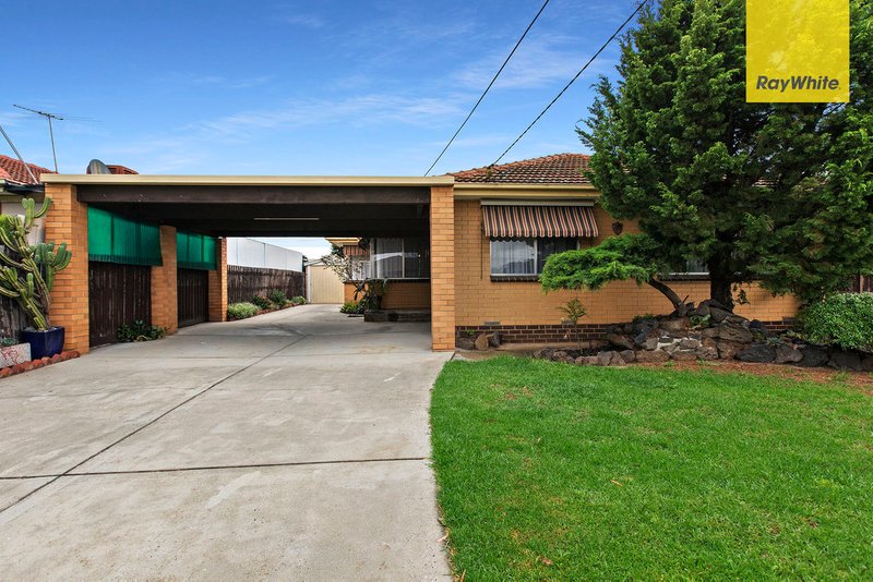 Photo - 19 Amelia Avenue, Deer Park VIC 3023 - Image 2